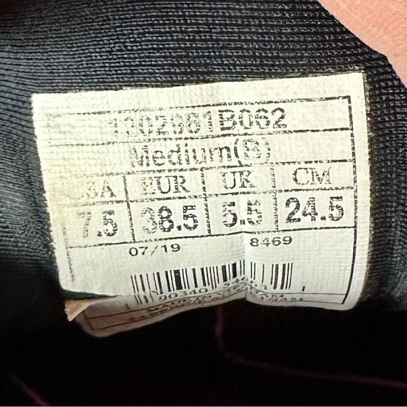 Brooks Adrenaline GTS 20 Black Running Shoes - Picture 11 of 12